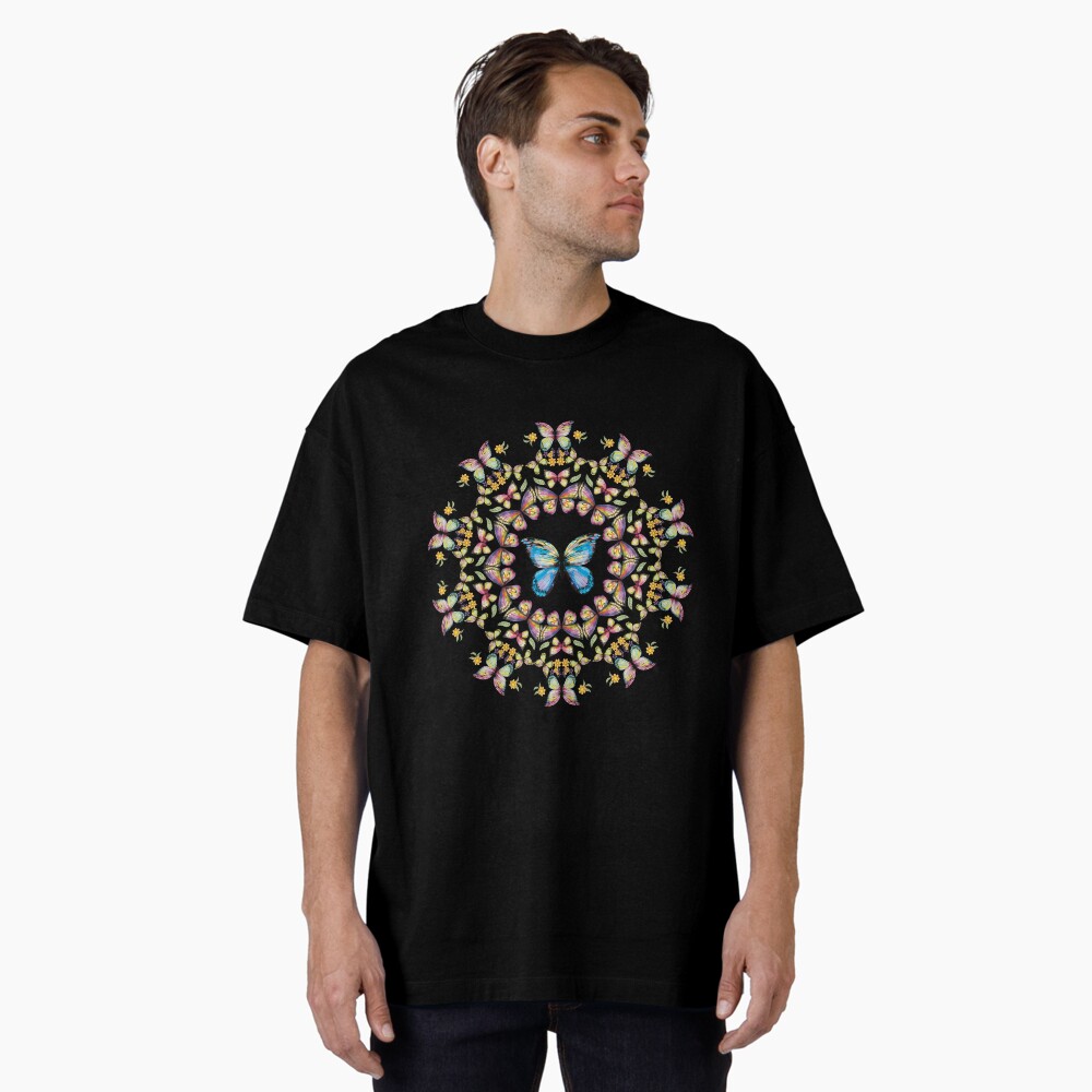 Artikel-Vorschau von Oversized T-Shirt, designt und verkauft von Raduna.