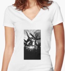 plantations in the limelight Women's Fitted V-Neck T-Shirt
