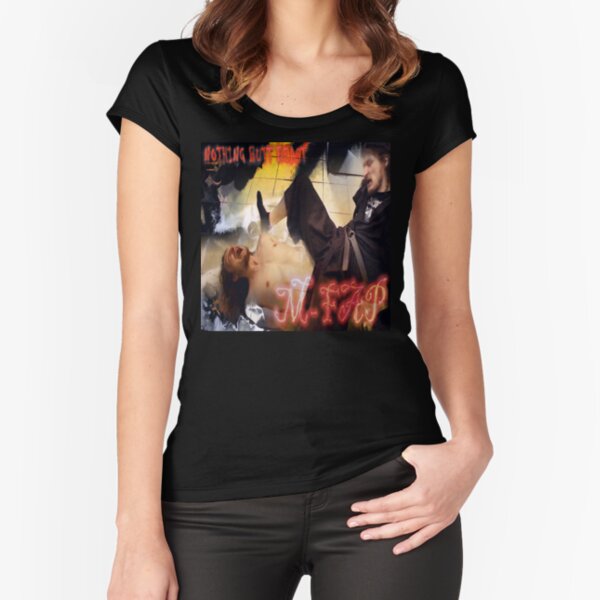 Fitted Scoop T-Shirt