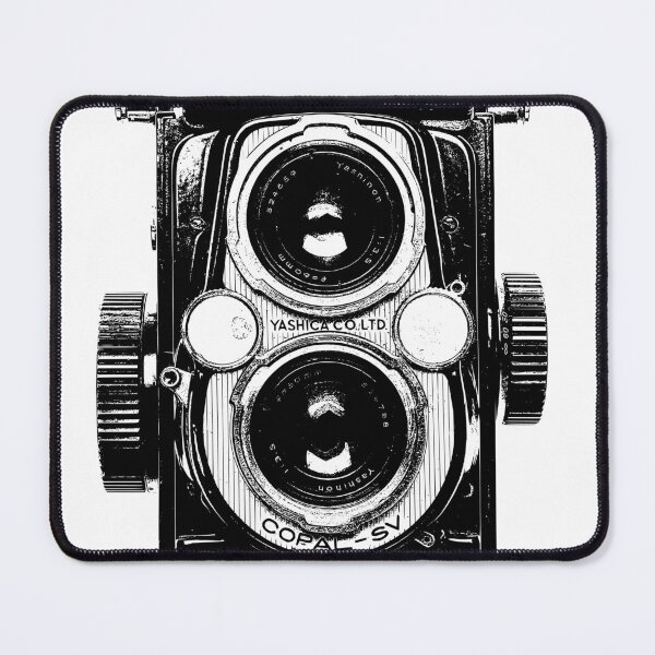 Aperçu de l'œuvre Yashica LM 44 créée et vendue par GoaVas.
