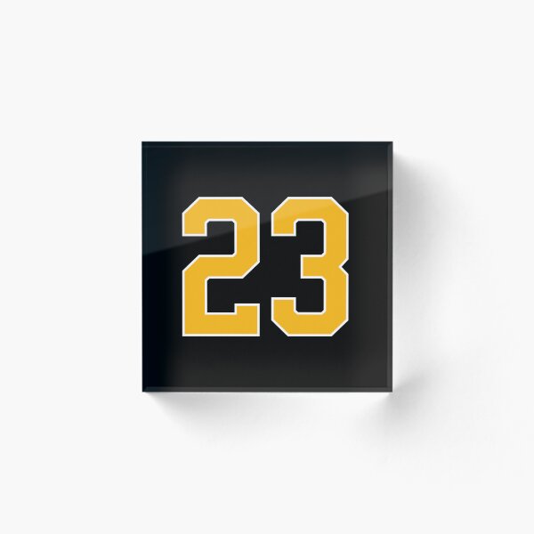 Aperçu de l'œuvre Maillot de sport porte-bonheur numéro 23 jaune vingt-trois créée et vendue par HeavyStyle.