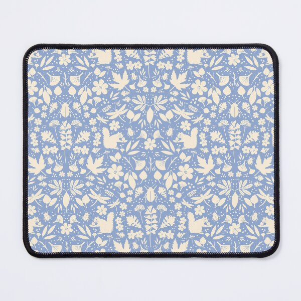 Woodland Squirrel Pattern Mouse Pad
