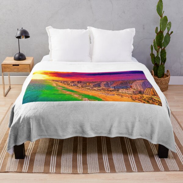 Artikelvorschau, Der Central Beach in Fort Lauderdale, Florida, bei Sonnenaufgang - digitale Malerei entworfen und verkauft von NickoPrints.