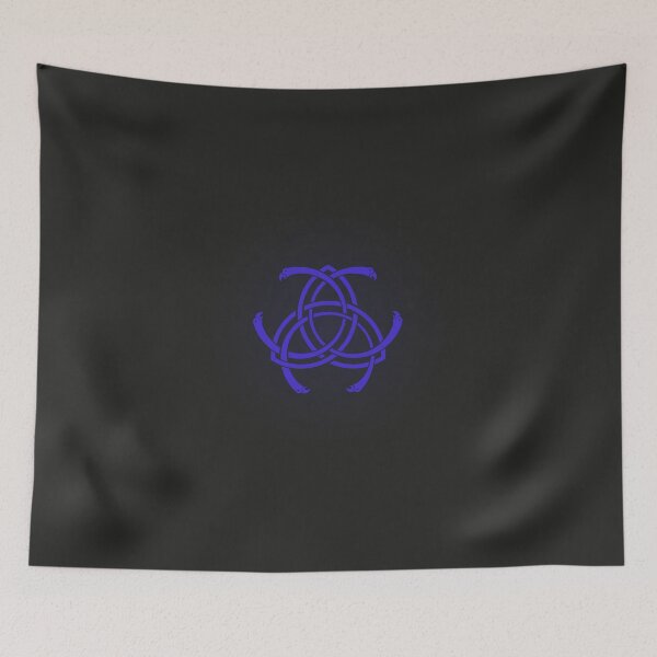 Aperçu de l'œuvre Noeud Viking Nordic Trinity Triquetra avec têtes d'oiseaux et pics - bleu - fond dégradé foncé créée et vendue par MoAzim.