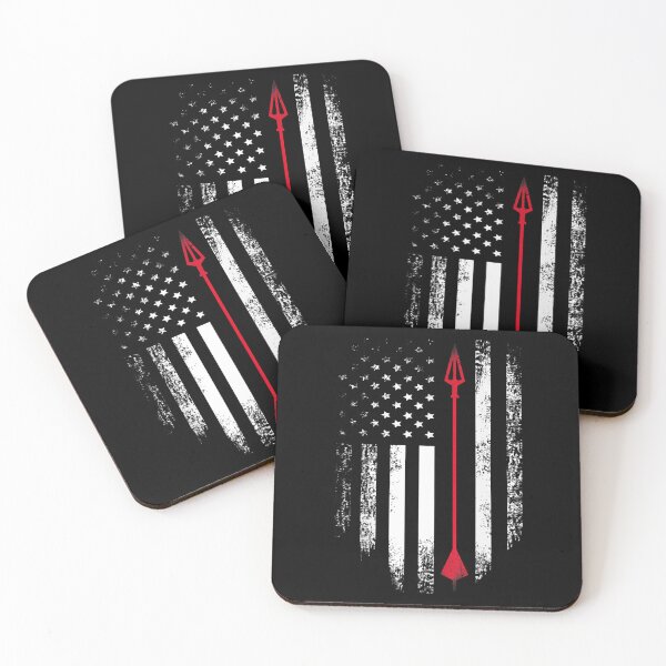 Artikelvorschau, Vintage USA roter weißer Bogenschießen-Pfeil-amerikanische Flagge entworfen und verkauft von RichardxBen.