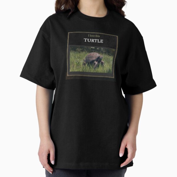 Vista previa del artículo con la obra «Tortuga», diseñado y vendido por Antique Pollution.