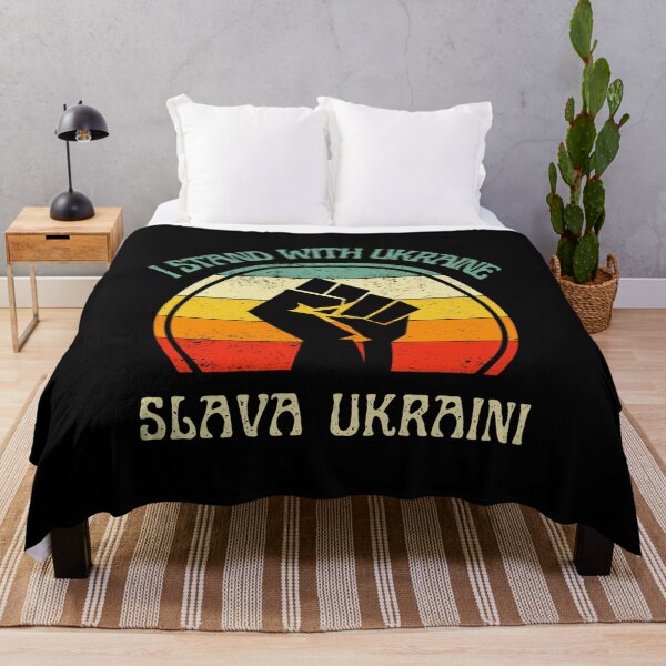 Artikelvorschau, Ich stehe mit ukrainischer Faust - Vintage-Retro-Design entworfen und verkauft von rmpk101.