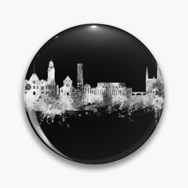 Aperçu de l'œuvre Royal Leamington Spa England Skyline créée et vendue par ArtPrints.