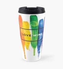 Aquarell LGBT Liebe gewinnt Regenbogen-Farbe typografisch Thermobecher