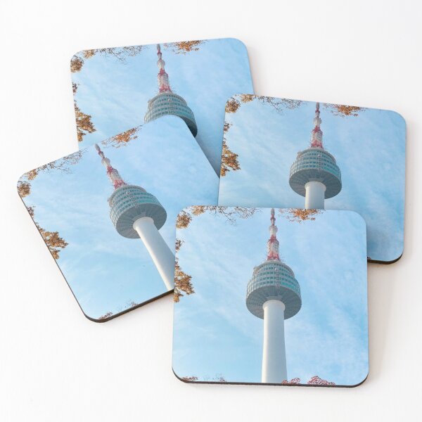 Artikelvorschau, N Seoul Tower im Herbst entworfen und verkauft von MarksonPrints.