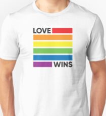 Camiseta unisex Rainbow Flag Love Wins - Orgullo LGBT