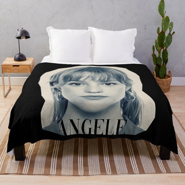 Artikelvorschau, Für Männer Frauen Angele Portrait entworfen und verkauft von DarleneFay1995.