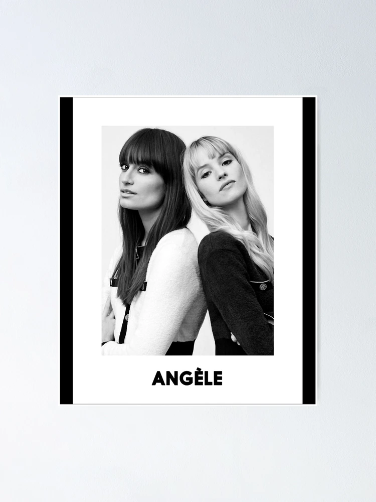 Cadeaux Pour Femmes Angèle Van Laeken Portrait Noir Et Blanc Feat Clara  Luciani Poster