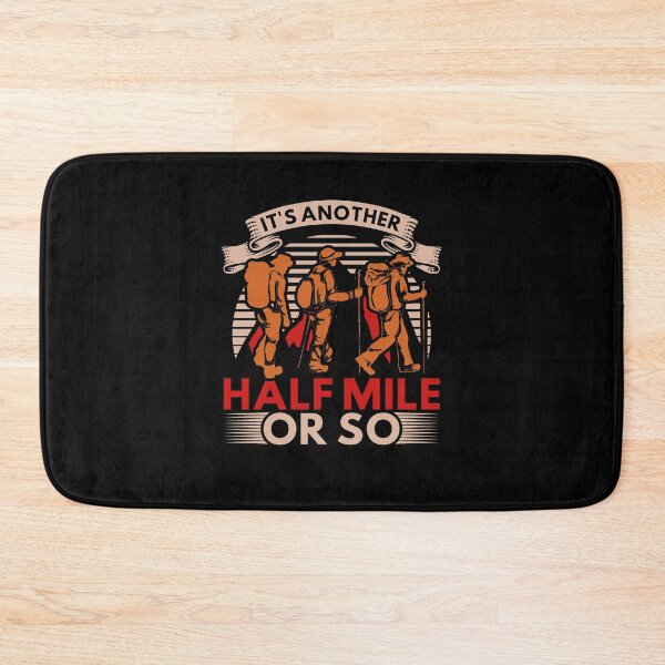 Aperçu de l'œuvre Outdoor Funny Hike Nature Randonneur Aventure Randonnée créée et vendue par bestshirtdesign.