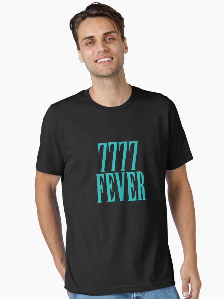 Aperçu 1 sur 7. T-shirt essentiel avec l'œuvre 7777 Fever créée et vendue par M1D33L.