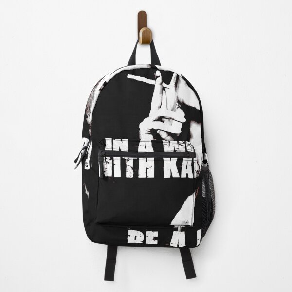 Item preview, En un mundo lleno de Kardashians Be A Patsy Classic designed and sold by LeaMijares.