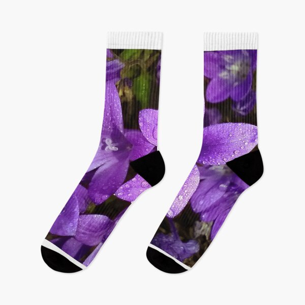 Aperçu de l'œuvre Fleurs violettes 2 créée et vendue par Jaeda DeWalt.