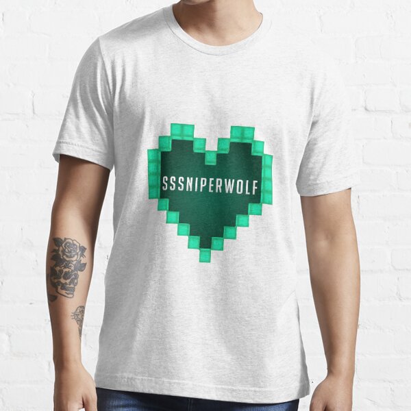 sssniperwolf [Just ❤] Essential T-Shirt