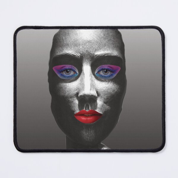 Artikelvorschau, Lebendiger roter Lippenstift, weibliches Gesicht aus Bronzeguss. Surreale Kunst entworfen und verkauft von I-Desire.