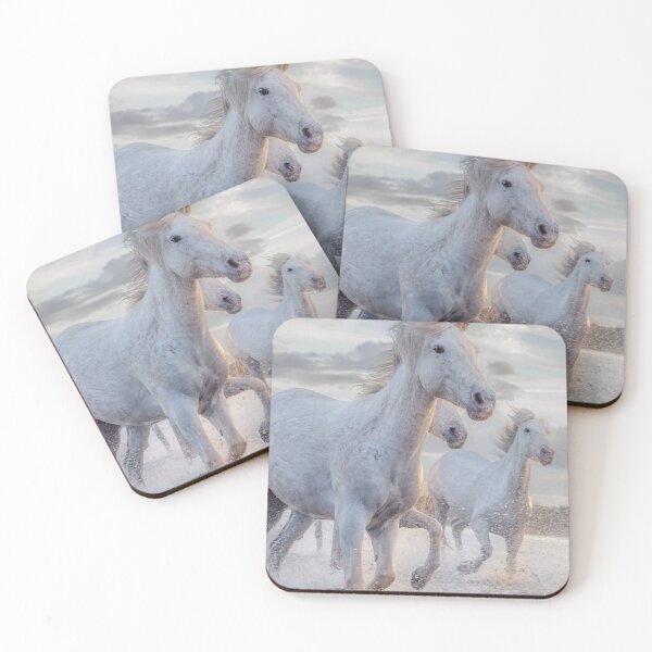 Artikelvorschau, La Camargue,Frankreich,Panorama,Landschaft,Pferd,Wilde Pferde,Reiten,Tier,Pferdekunst,Pferdeposter,Pferdeleinwand,Pferdeleinwand,Pferdeleinwandkunstwandkunst,Pony entworfen und verkauft von eyesight4vision.