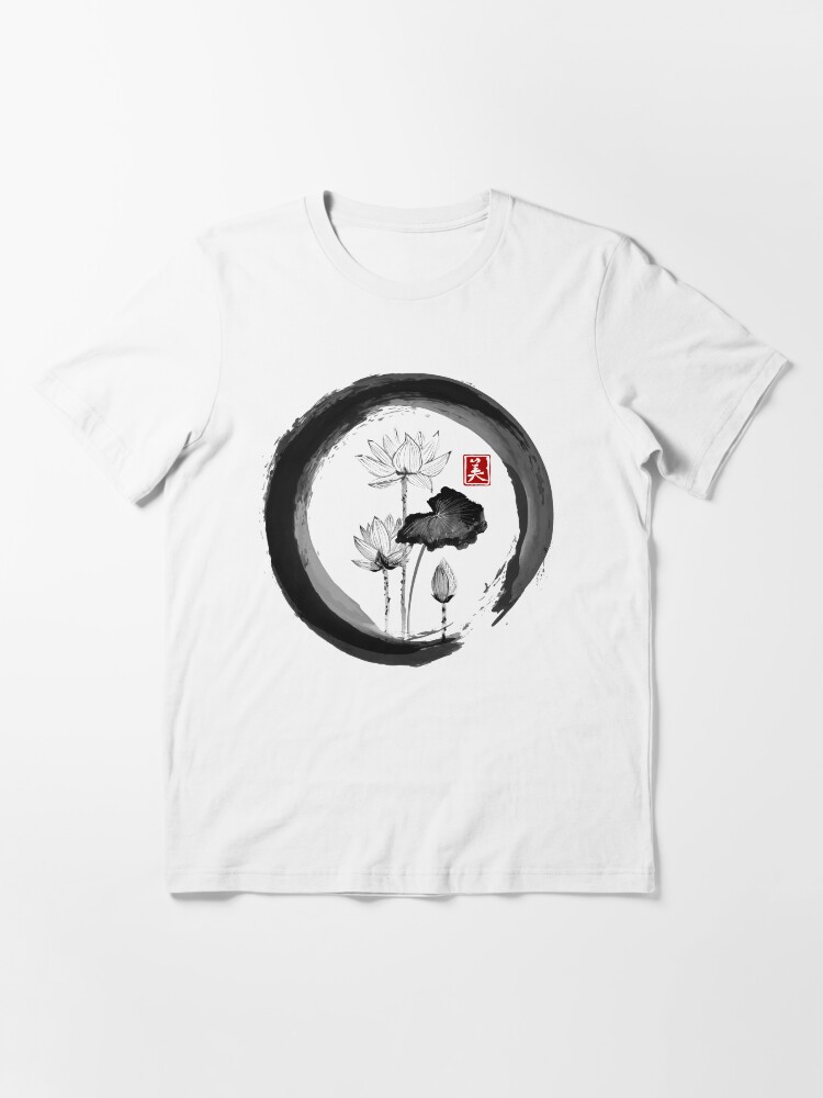 Aperçu 3 sur 7. T-shirt essentiel avec l'œuvre Lotus Flower - Peinture à l'encre traditionnelle japonaise sur papier de riz Vintage créée et vendue par japanese-art.
