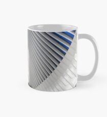 Taza clásica Detalle del Hub de Transporte del World Trade Center, Oculus, por el arquitecto Santiago Calatrava | Nueva York, NY