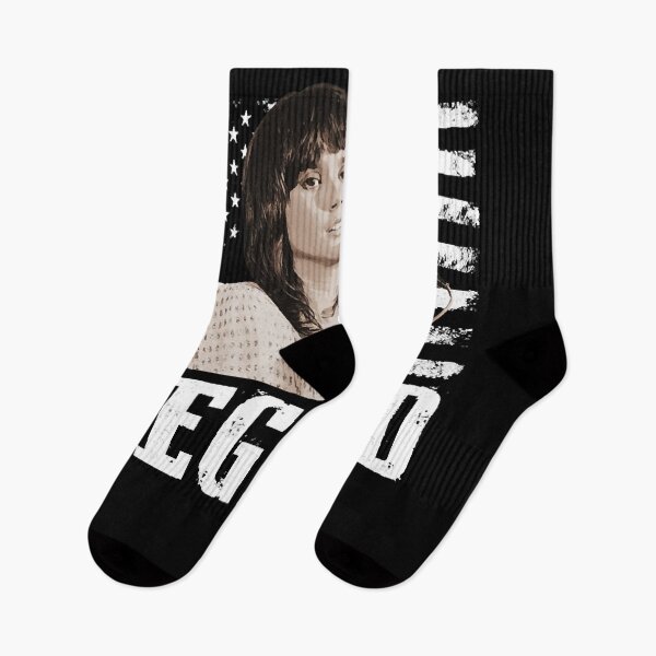 Artikelvorschau, Distressed American Flag Linda Ronstadt Music Legend Essential entworfen und verkauft von CharlesGrooms.
