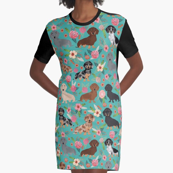 Vista previa del artículo con la obra «Dachshund florales flor mascota retrato perro arte dachsie doxie mascota arte razas de perros por PetFriendly», diseñado y vendido por PetFriendly.