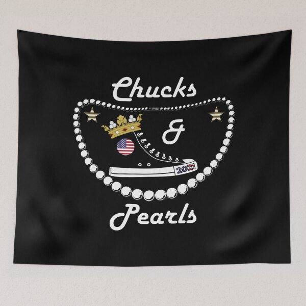 Artikelvorschau, Chucks and Pearls 2021 Essential Apparel Classic. entworfen und verkauft von pennigrqcheu.
