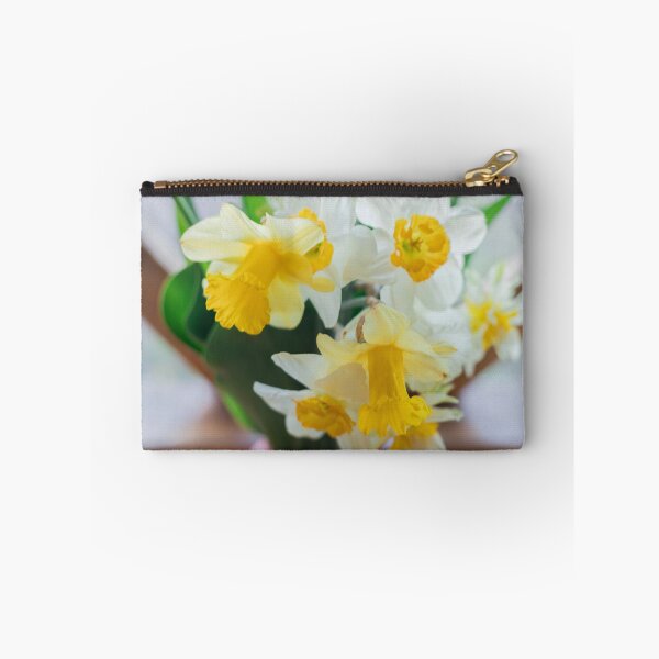 Aperçu de l'œuvre Bouquet de fleurs de jonquille Narcisse au printemps créée et vendue par ExploreYK.