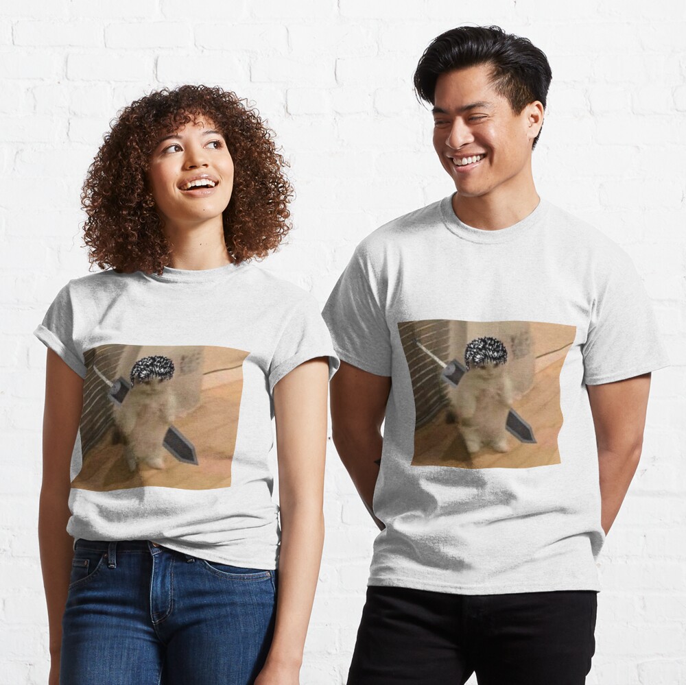Discover Guts Berserker Katze Meme Classic T-Shirt