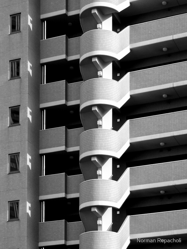 Layercake, Tokyo, Japan by keystone