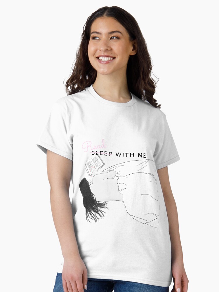 Thumbnail 2 von 7, Classic T-Shirt, Read with me - Beauty in Bed - Schriftzug designt und verkauft von joandarlingsbks.