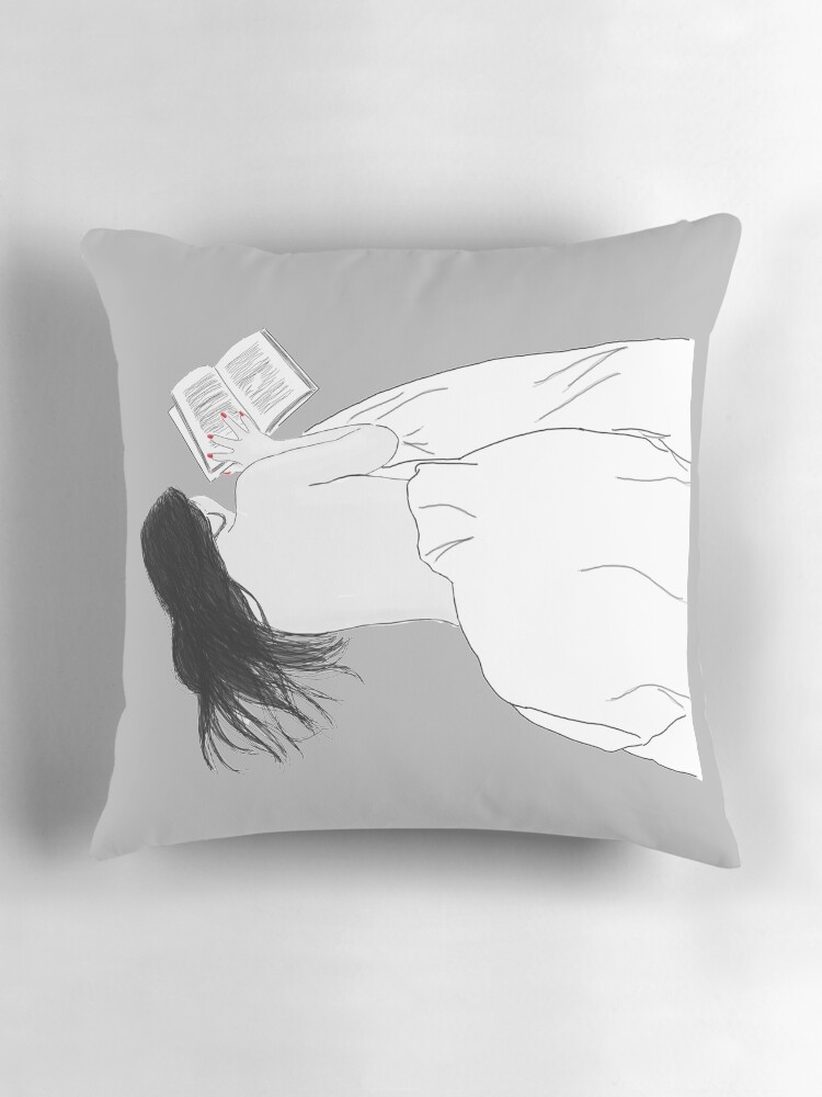 Thumbnail 3 von 4, Kissen, Beauty in Bed - ohne Schriftzug designt und verkauft von joandarlingsbks.
