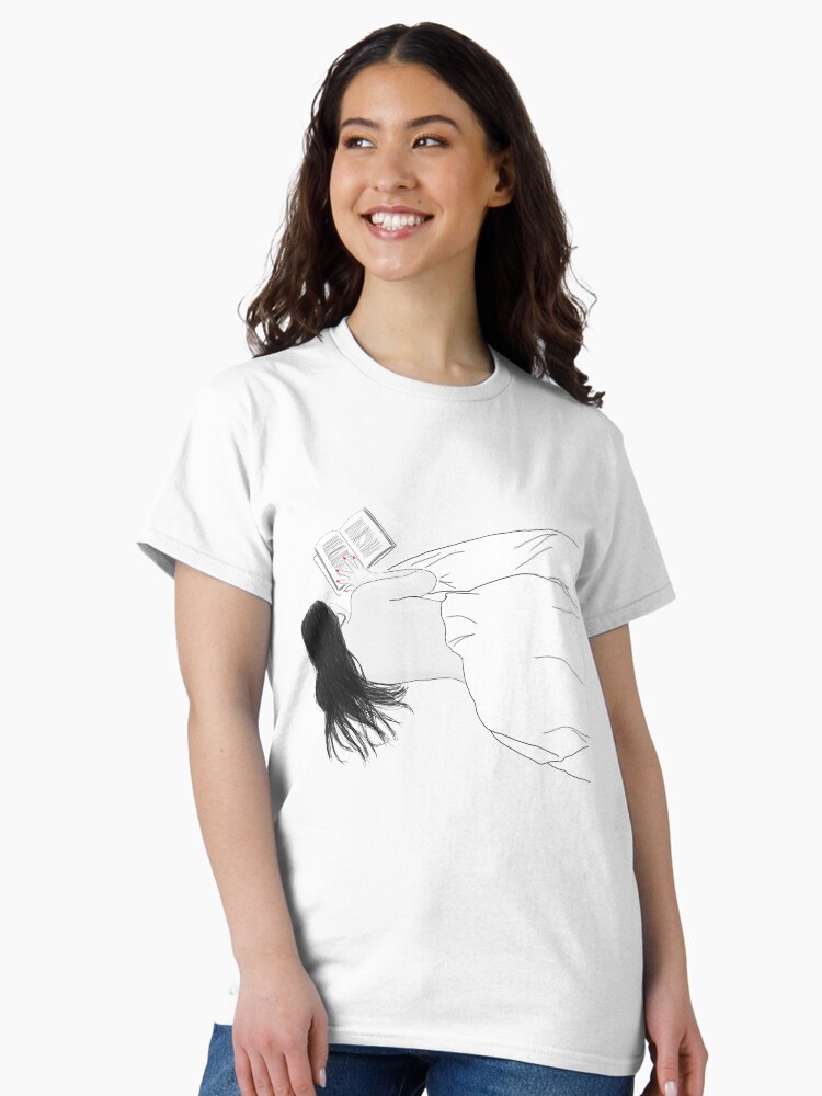 Thumbnail 1 von 7, Classic T-Shirt, Beauty in Bed - ohne Schriftzug designt und verkauft von joandarlingsbks.