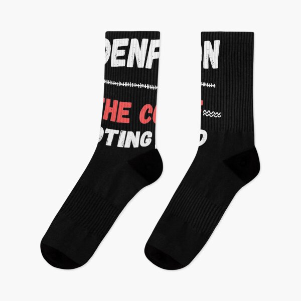 Aperçu de l'œuvre Bidenflation Le coût du vote Stupid Funny Anti Biden T-shirt créée et vendue par bloemeg.