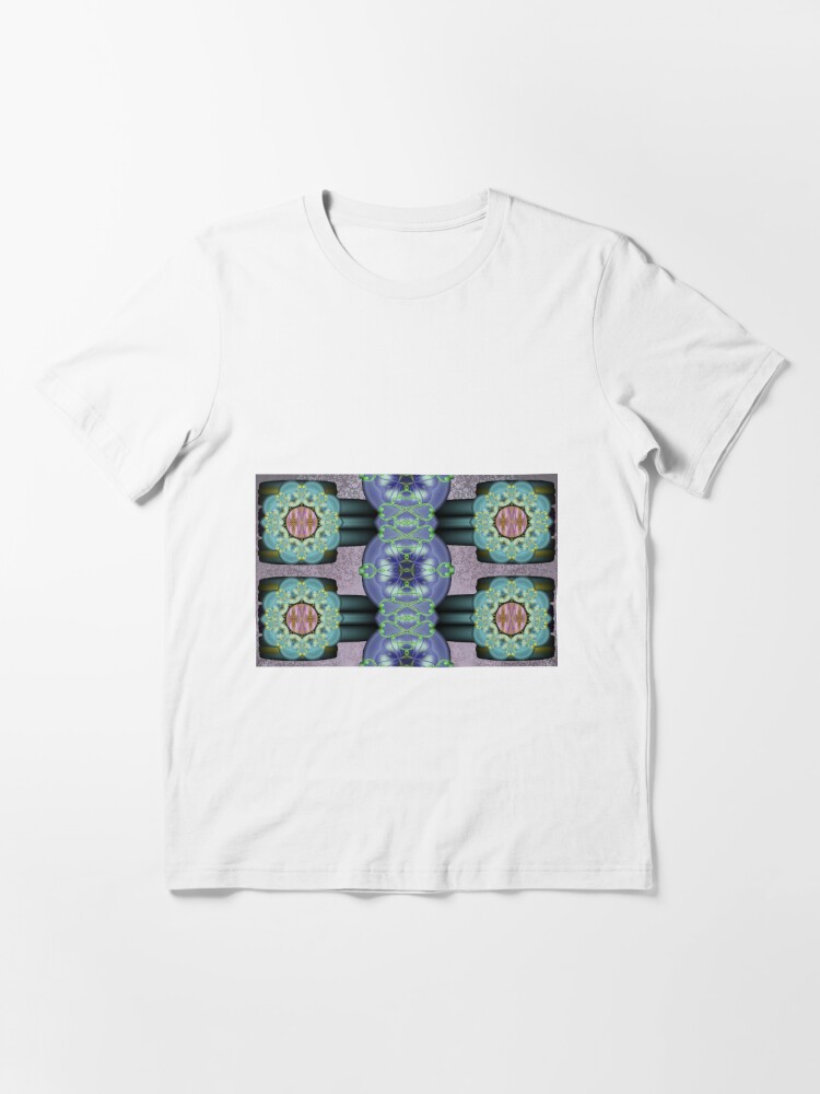 6-Way Layover | Essential T-Shirt