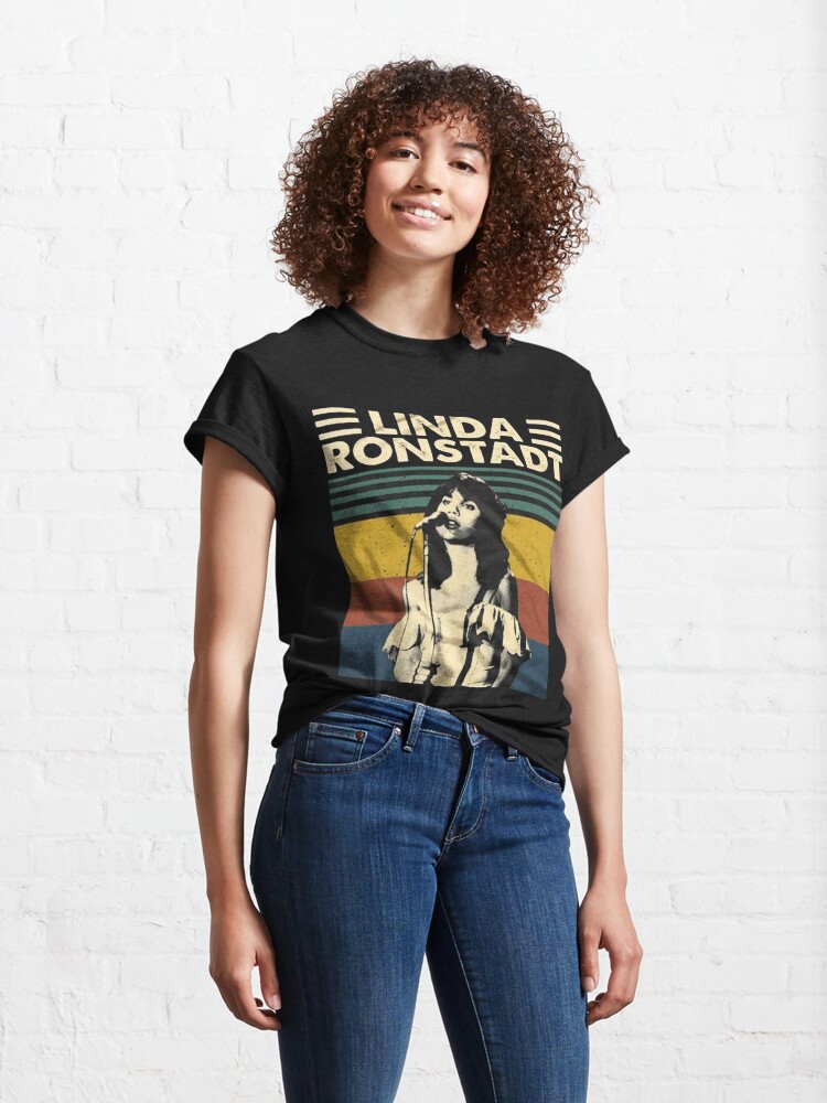 Discover Linda Ronstadt  Classic T-Shirt