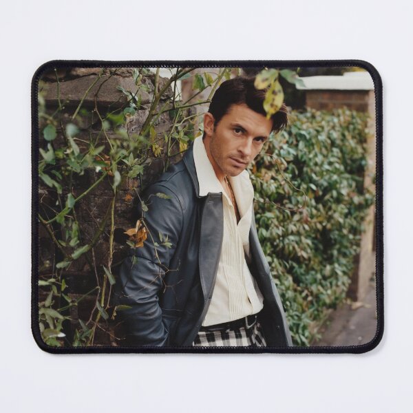 Item preview, Jonathan Bailey portrait nature designed and sold by DejaPrice.