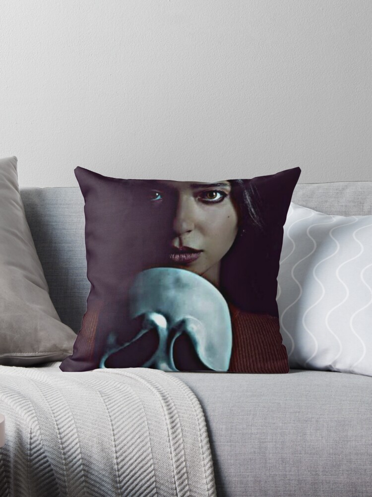 https://ih1.redbubble.net/image.3452116086.7046/throwpillow,small,750x1000-bg,f8f8f8.jpg