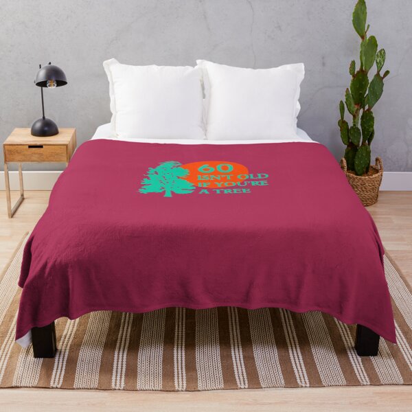Artikelvorschau, Beliebt 60 ist nicht alt, wenn Sie ein lustiger Geburtstag des Baums sind FL551 Best Trending Essential T-Shirt entworfen und verkauft von AdrianChoromans.