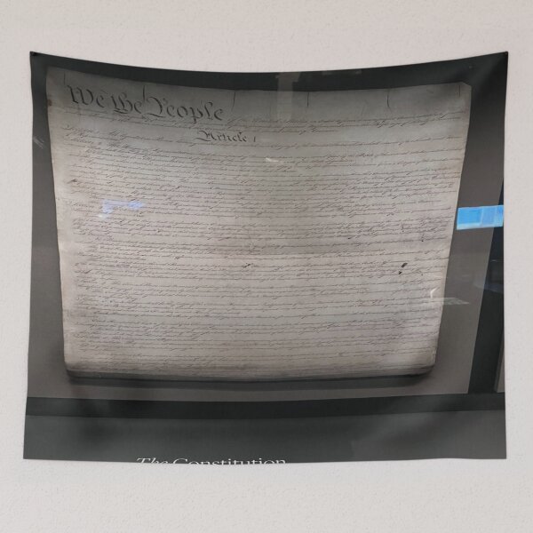 Item preview, the constitution designed and sold by creeper098.
