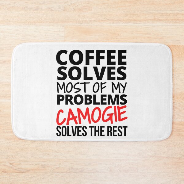 Artikelvorschau, Kaffee löst die meisten meiner Probleme. Camogie löst den Rest. entworfen und verkauft von TheGreenGoat.