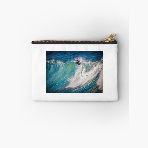 Artikelvorschau, Bells Beach Carving entworfen und verkauft von Russell Charters.