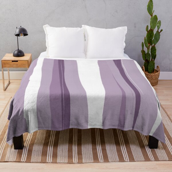 Artikelvorschau, Fantasieweißer und lila Wasserfall Homedecor entworfen und verkauft von belettelepink.
