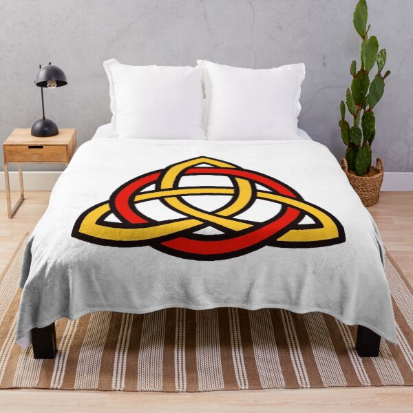 Item preview, Manx Red and Gold Triquetra designed and sold by QAF Warlock Patterns.