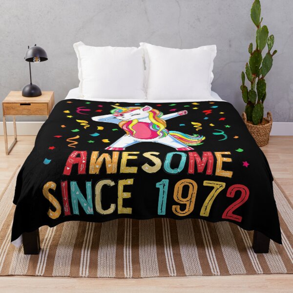 Item preview, 50 cumpleaños Unicornio Dabbing Floral Corazón Impresionante 1972 designed and sold by KathrineSandnes.