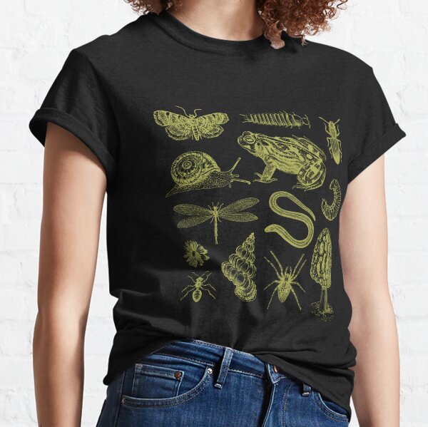 Goblincore Goth clothing Mushrooms Frogs and Insects Botanical Art Tshirt Vintage Mushroom Frog t-shirt Dark Academia aesthetic shirt