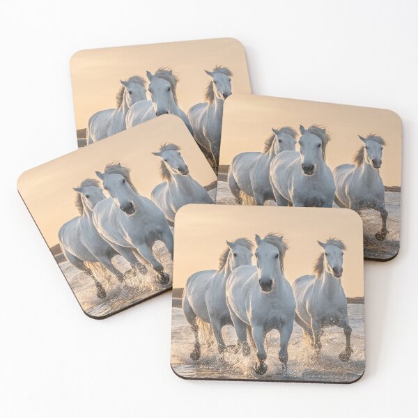 Artikelvorschau, La Camargue, Frankreich, Panorama, Landschaft, Pferd, Wildpferde, Reiten, Tier, Pferdekunst, Pferdeposter, Pferdeleinwand, Pferdeleinwand, Pferdeleinwand, Wandkunst, Pony entworfen und verkauft von eyesight4vision.