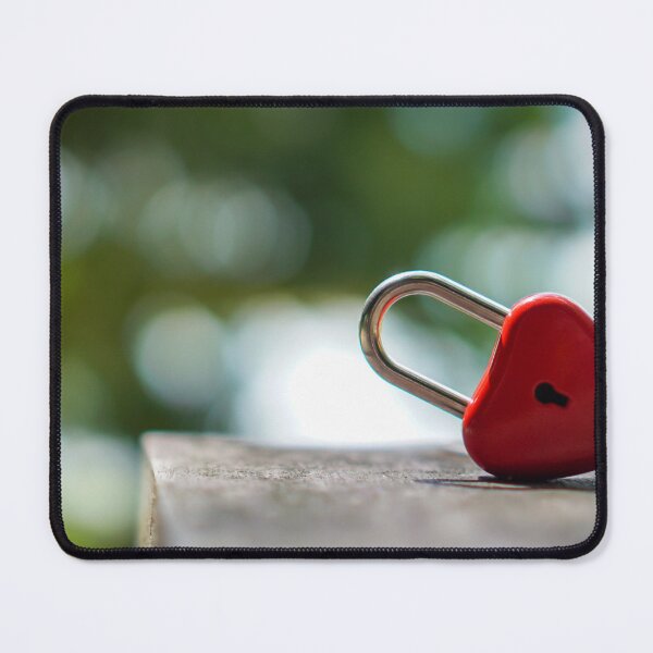 Item preview, red heart key designed and sold by Waraphot.